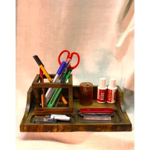 Настольный органайзер из дерева