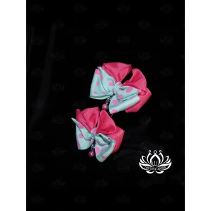 Комплект бирюзовых резинок-бантиков «Карнавал» с декоративными подвесками