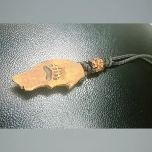 Подвеска оберег Медведь ручной работы