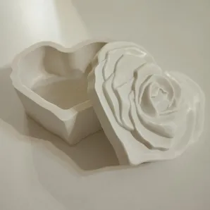 Шкатулка из гипса