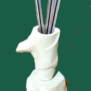 Карандашница из осины