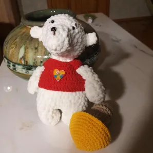 Мишка из плюшевой пряжи