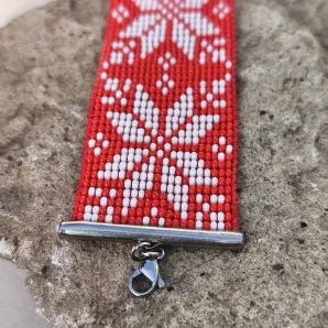 Браслет-оберег из бисера "Алатырь"