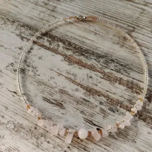 Чокер с розовым кварцем