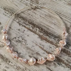 Чокер с барочным жемчугом