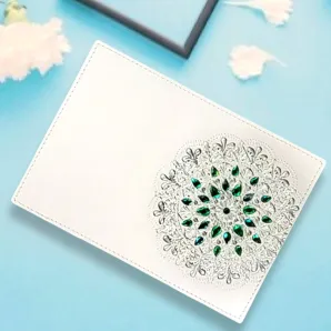 Обложка для паспорта из натуральной кожи белая с зелеными стразами