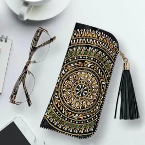 Чехол для очков из натуральной кожи с кистью "Гармония в золоте"