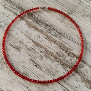 Чокер из красного янтаря