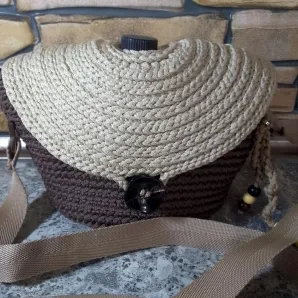 Сумочка через плечо цвет коричневый ручной работы Ессентуки