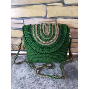 Сумочка через плечо зеленая вязаная ручной работы Ессентуки