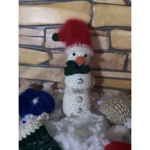 Снеговик связанный крючком ручной работы Ессентуки