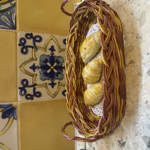 Поднос из бумажной лозы