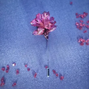 Брошь "Даурский рододендрон"