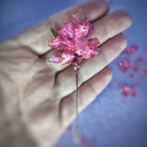 Брошь "Даурский рододендрон"