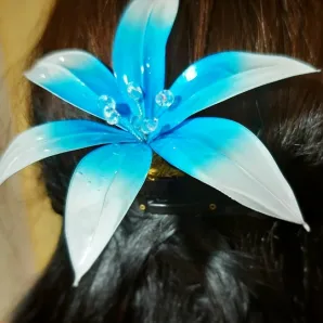 Шпилька "Лилия" витраль