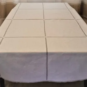 Авторская льняная скатерть "квадраты" с узким кружевом 155х225 см. Ручной крой.