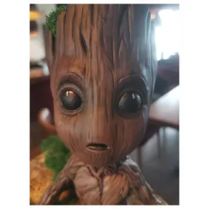 Грут статуэтка, ваза интерьерная Безмолвный Страж Твоего Галактического уголка