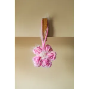 Вязанный цветок розовый, обвес на сумку