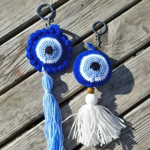 Брелок Глаз крючком