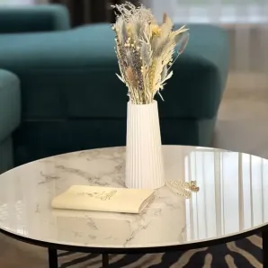 Ваза для сухоцветов белая гипсовая "Рельеф"