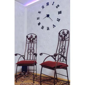 Трон из металлической проволоки