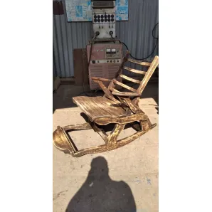 Кресло -качалка из массива сосны