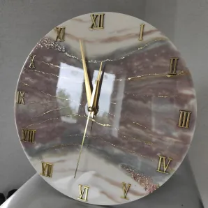Дизайнерские часы из эпоксидной смолы в диаметре 30 см