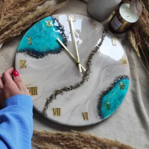 Часы "Бирюзовые острова "из эпоксидной смолы 35 см
