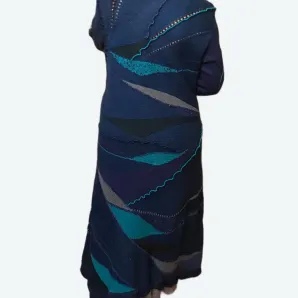 Вязаное платье "Глубокое синее море"