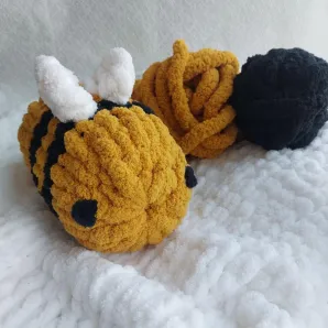 Мягкая игрушка - Пчела Сьюзи