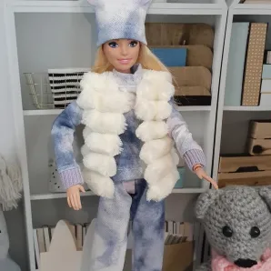 Одежда для кукол Барби.