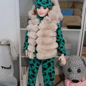 Одежда для кукол Барби пышечка.