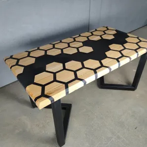 Стол из массива дуба Соты река