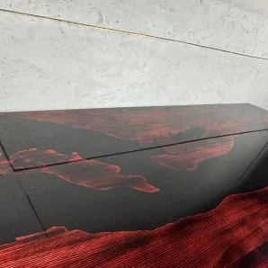 Стол из массива дуба с эпоксидной смолой река