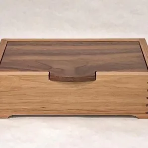 Ящик из дерева