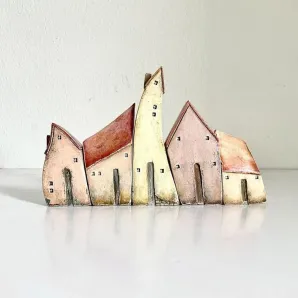 Домик интерьерная статуэтка