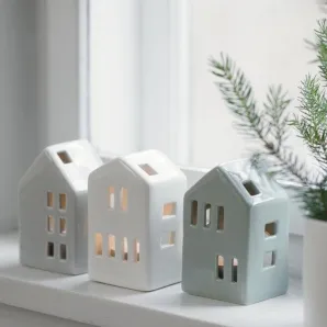 Домик интерьерная статуэтка