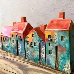 Домик интерьерная статуэтка