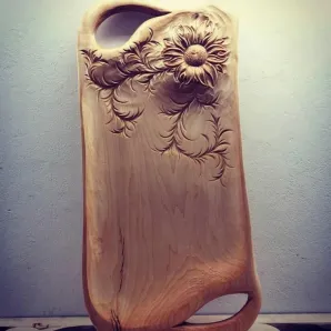 Резной поднос