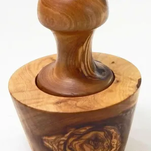 Ступка из дерева