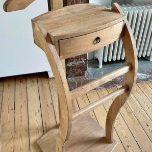 Вешалки и плечики для одежды