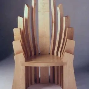 Стул из массива, деревянный