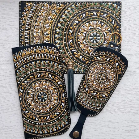 Комплект аксессуаров из натуральной кожи "Гармония в золоте"