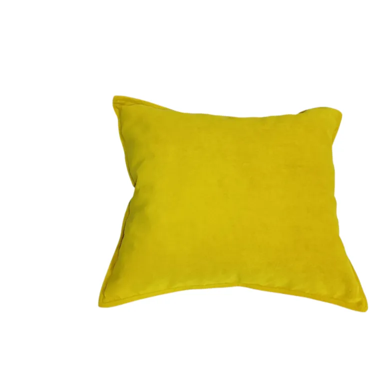 Желтая подушка прямоугольная интерьерная декоративная