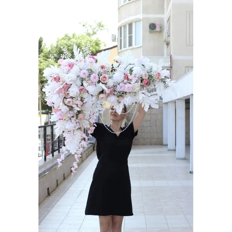 Цветочная композиция для свадьбы.