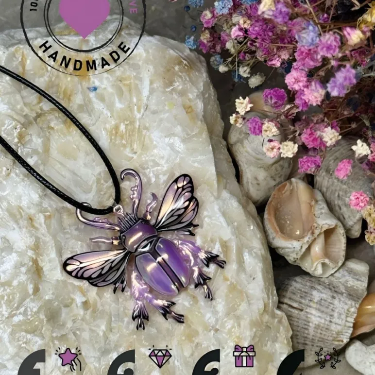 Кулон -Подвеска жук сиреневый