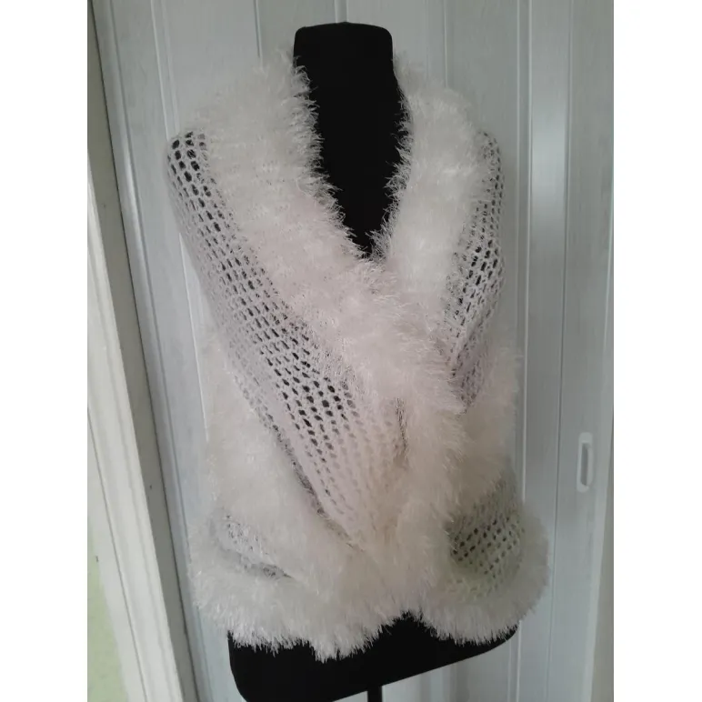 Палантин ручной работы