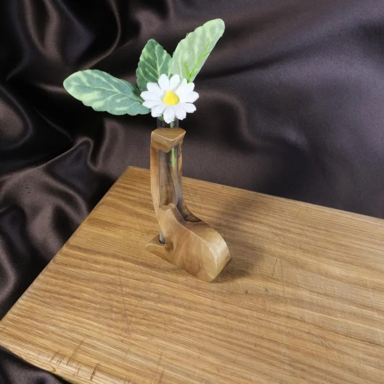 Ваза для цветов и сухоцветов из дерева с колбой