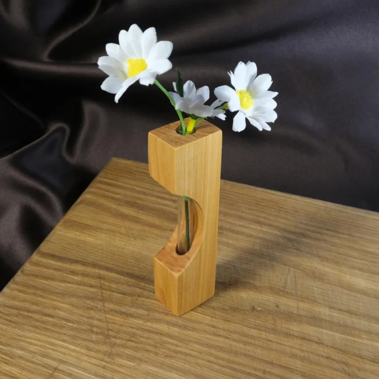 Ваза для цветов и сухоцветов из дерева с колбой
