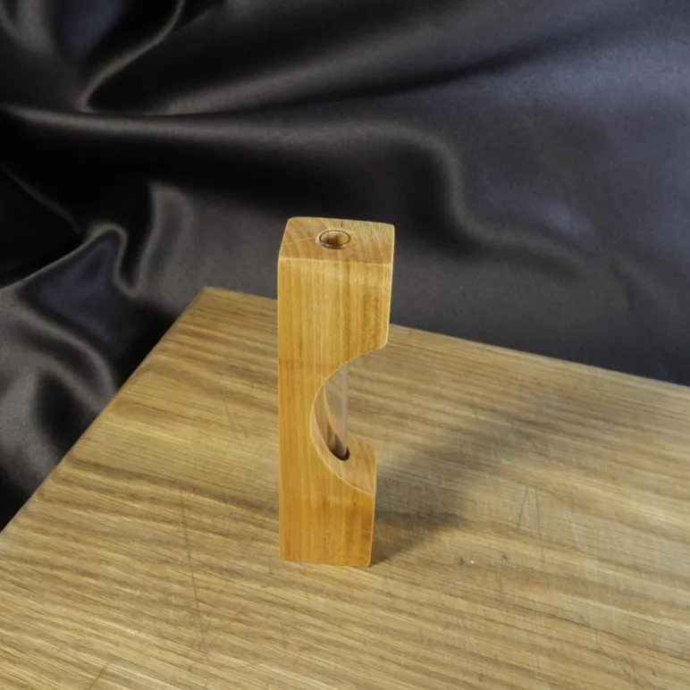 Ваза для цветов и сухоцветов из дерева с колбой